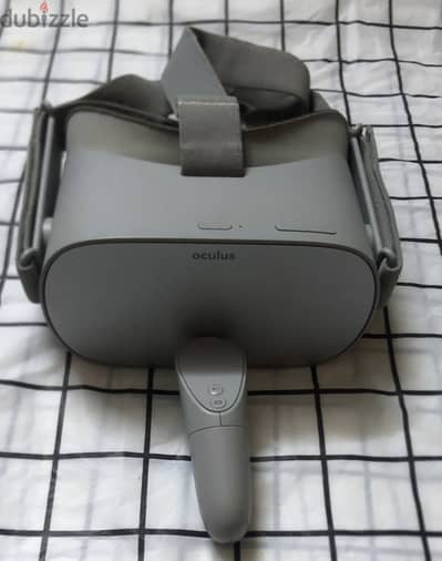 Oculus Go Grey Color VR  Excellent condition