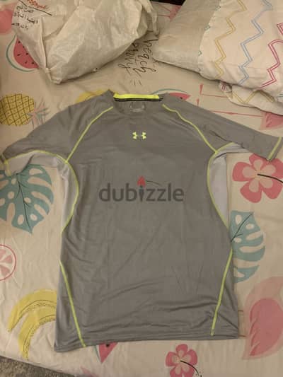 تيشيرت Under Armour HeatGear Compression مقاس XXL بحالة ممتازة