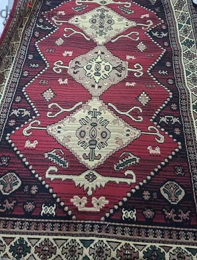 سجاد في حاله جيدة جدا