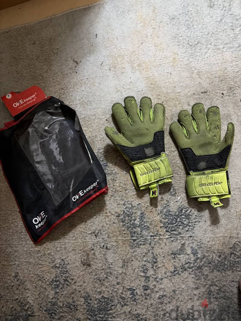 Onekeeper gloves original size 6 3