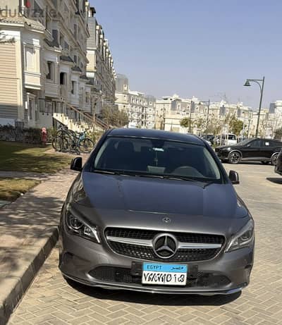 Mercedes-Benz CLA 180 2018