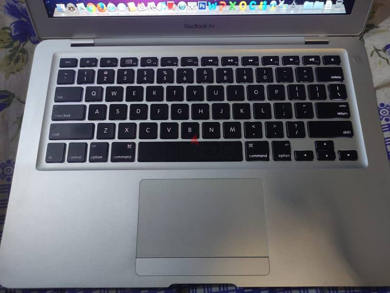 MacBook Air 2008 Excellent condition 1