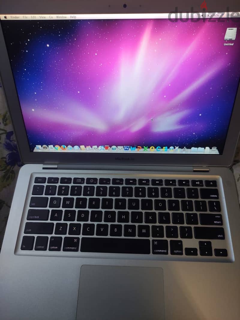 MacBook Air 2008 Excellent condition 3