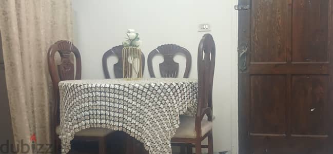 سفرة وكراسي