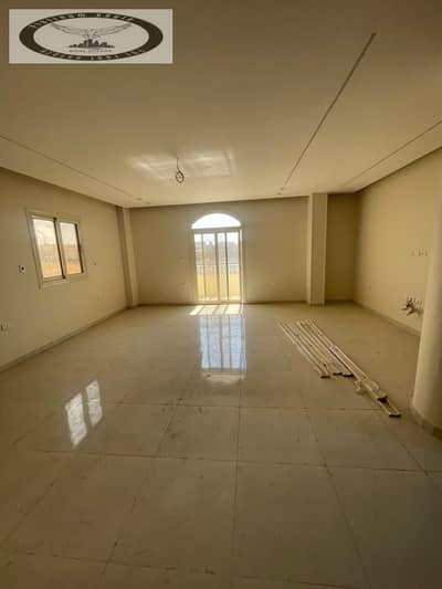 Apartment for sale in Al-Banafseg 5, near The Waterway, Mohamed Naguib Axis, and Al-Tesaeen Street. First-time occupancy (never lived in). Ultra-super