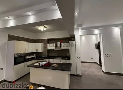Semi-furnished apartment for rent in New Cairo, First DistrictIncludes air conditioning, kitchen, built-in appliances, and two dressing roomsArea: 175