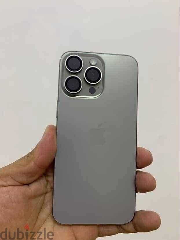 iPhone 15 pro max 3
