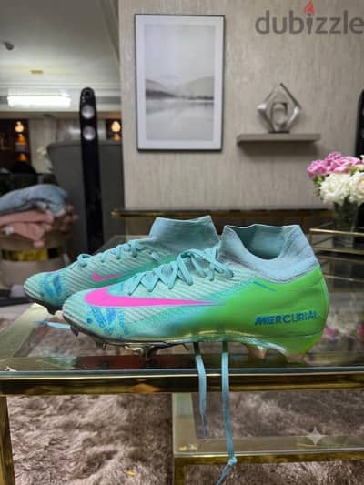 Nike mercurial مقاس 43