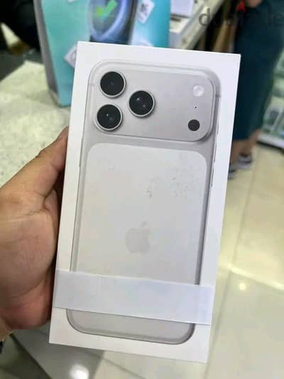 آبل - آيفون 17 برو ماكس