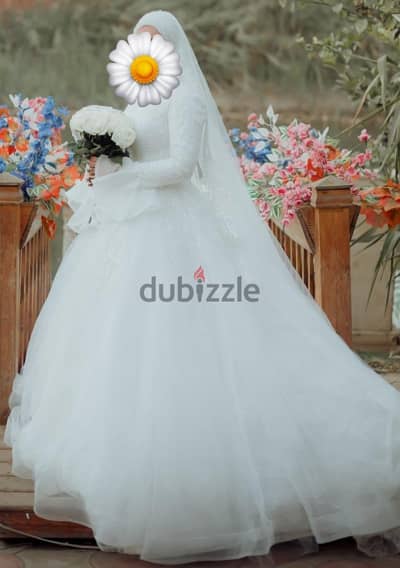 فستان زفاف للبيع
