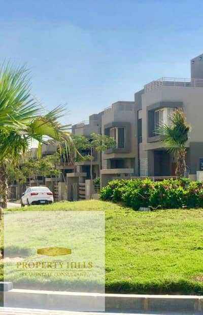 بأقل سعر معروض فيلا متشطبة بغرف ماستر واجهات بحرية بالكامل للبيع في palm hills new cairo