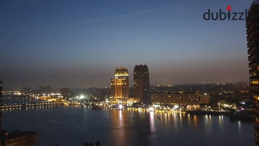 شقه رائعه للايجار بانوراما على النيل مباشرة تشطيب وموقع شديد التميز