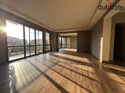 Ready to move finished apartment with garden