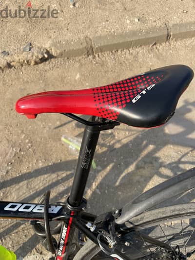 ترينكس R800