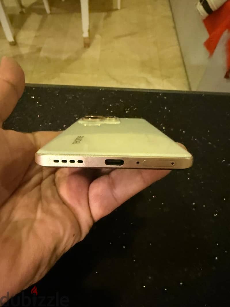 Realme 15 Pro 7