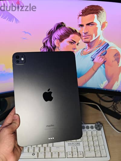 Ipad pro 11inch 2025 M4.256G. B100%.  كسر زيرو
