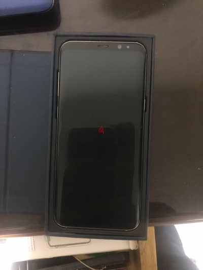 Samsung S8 Plus حاله ندره بلكرتونه