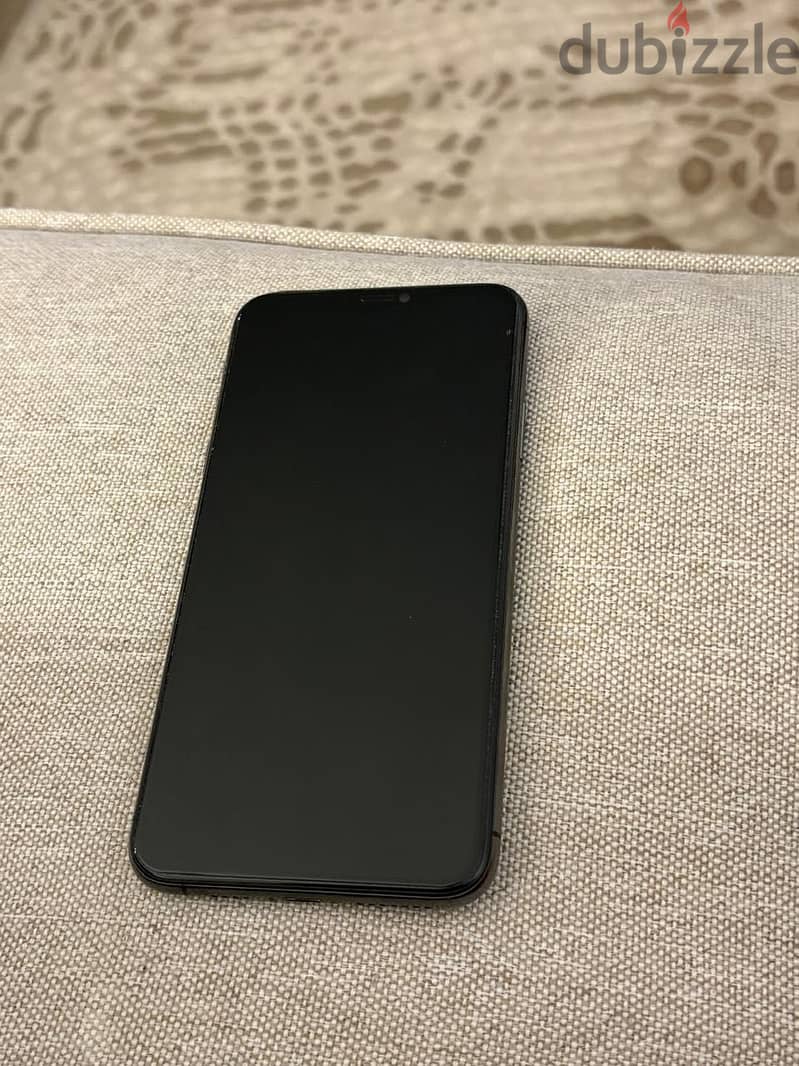 Apple - iPhone 11 Pro Max 1