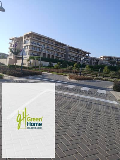 شقة بجاردن متشطبة بالمطبخ والتكييفات والدريسينج للبيع في أب تاون كايرو إعمار Uptown Cairo Emaar