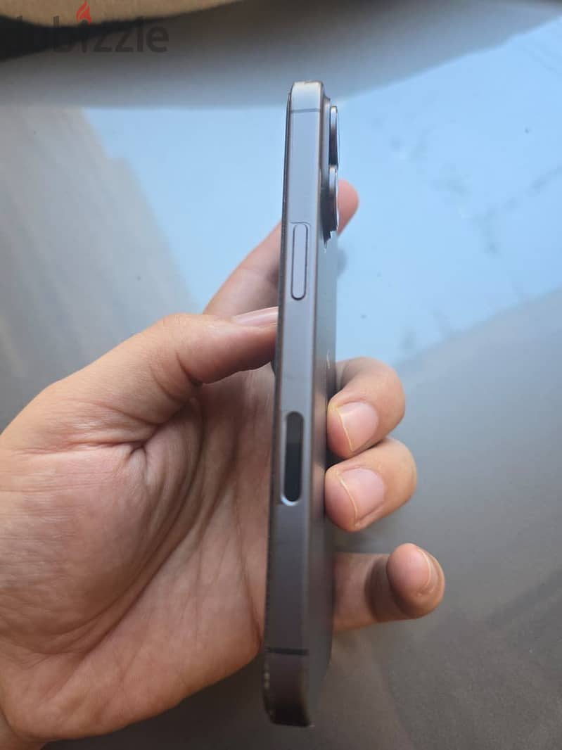 Apple - iPhone 17 2