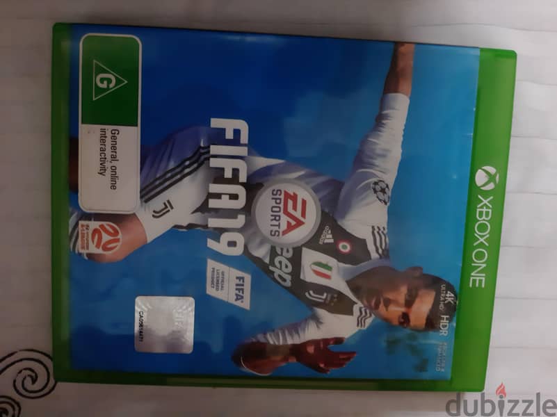 xbox one x +14 games +battery controller +USB+controller seris x 4