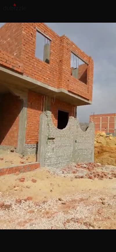 قطعه مبنيه بالحي السادس بمدينة بدر