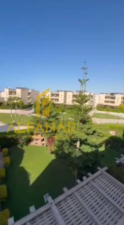 شاليه للبيع في قرية نيس 3 – الساحل الشمالي | 140 متر + روف 110 متر | مفروش بالكامل