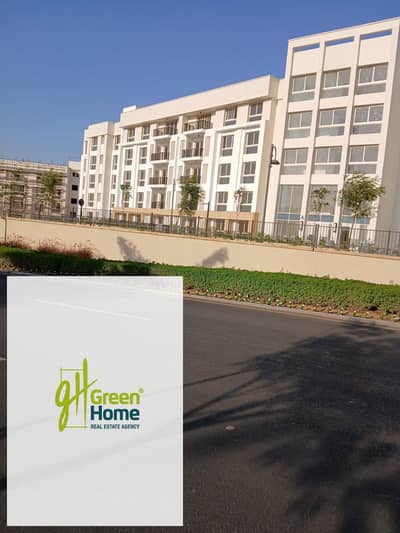 شقة جاهزة ومتشطبة بالتكييفات  للبيع في أب تاون كايرو إعمار Uptown Cairo Emaar