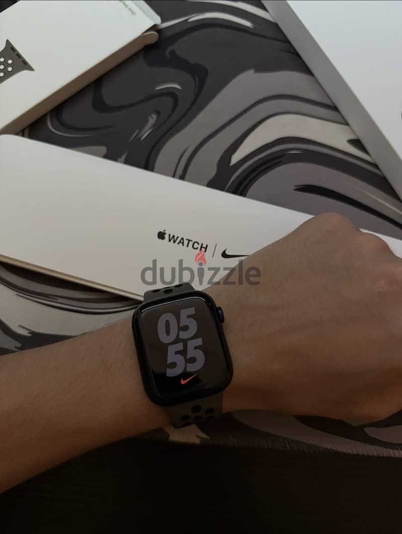 Apple watch s8 45” 2