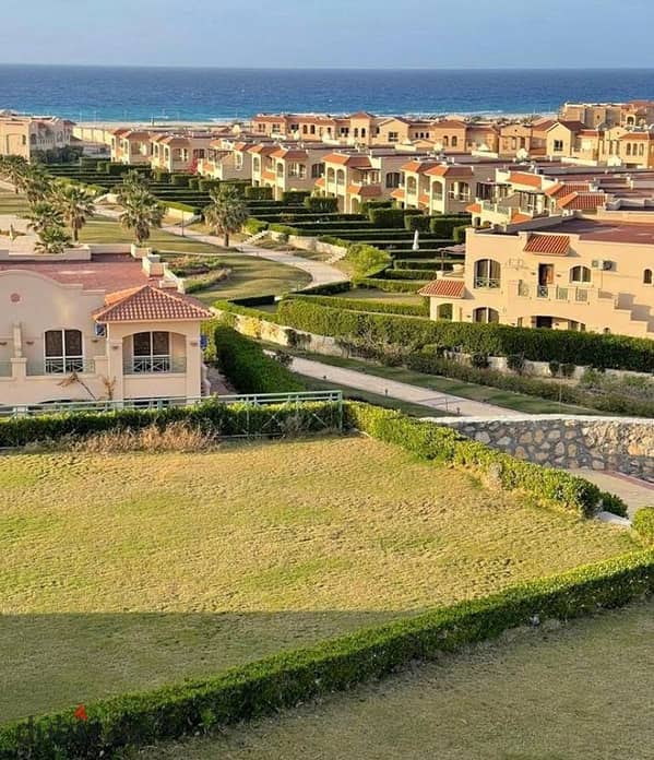 شاليه  استلام فوري  داخل لافيستا باي يست بجاردن 60 متر علي البحر  تشطيب بالكامل للبيع في الساحل الشمالي