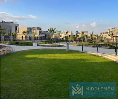 تاون هاوس كورنر علي مساحة ارض 290متر بجاردين 150متر 5 غرف نوم متشطب بالكامل استلام فوري في كمبوند سوديك ايست الشروق - Sodic East  El Shrouk