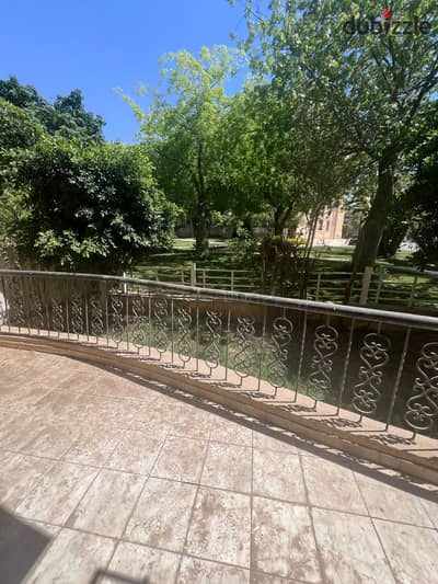 For lovers of the earthly in Garden, an excellent opportunity for sale in Al-Rehab, an apartment of 155 m with a private garden of 60 m in the ninth phase at a very distinguished location.