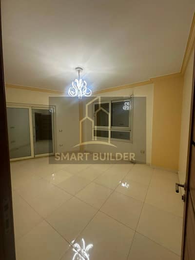 Penthouse apartment for sale in Al-Banfsaj, Buildings in the Fifth Settlement, ultra-super finishing, fully reconciled, area 220 meters, corner steps from 90 North and Waterway