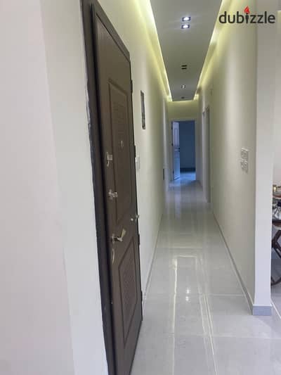 Apartment for rent, first occupancy, in a prime location in the upscale neighborhoods of Sheikh Zayed