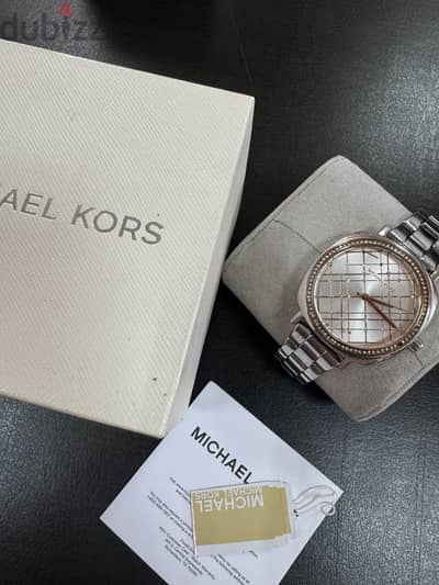 Used like new Micheal kors