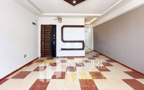 Licensed apartment, steps from Gamal Abdel Nasser Street – open view