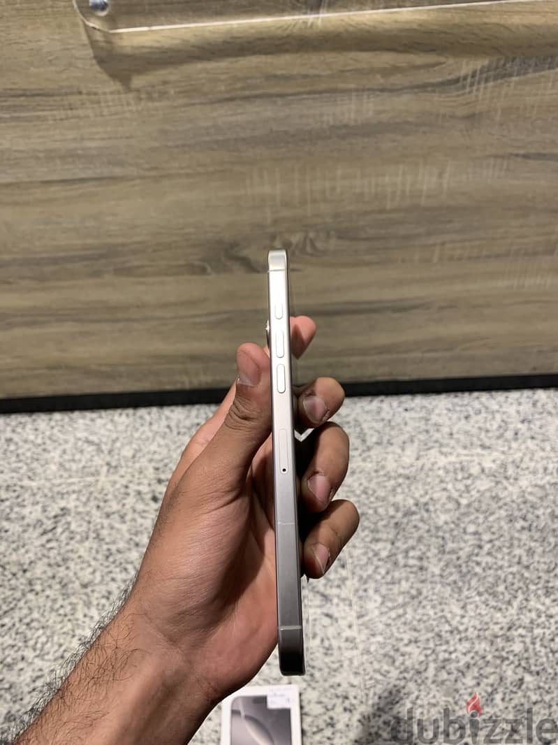Apple - iPhone 16 Pro Max 4