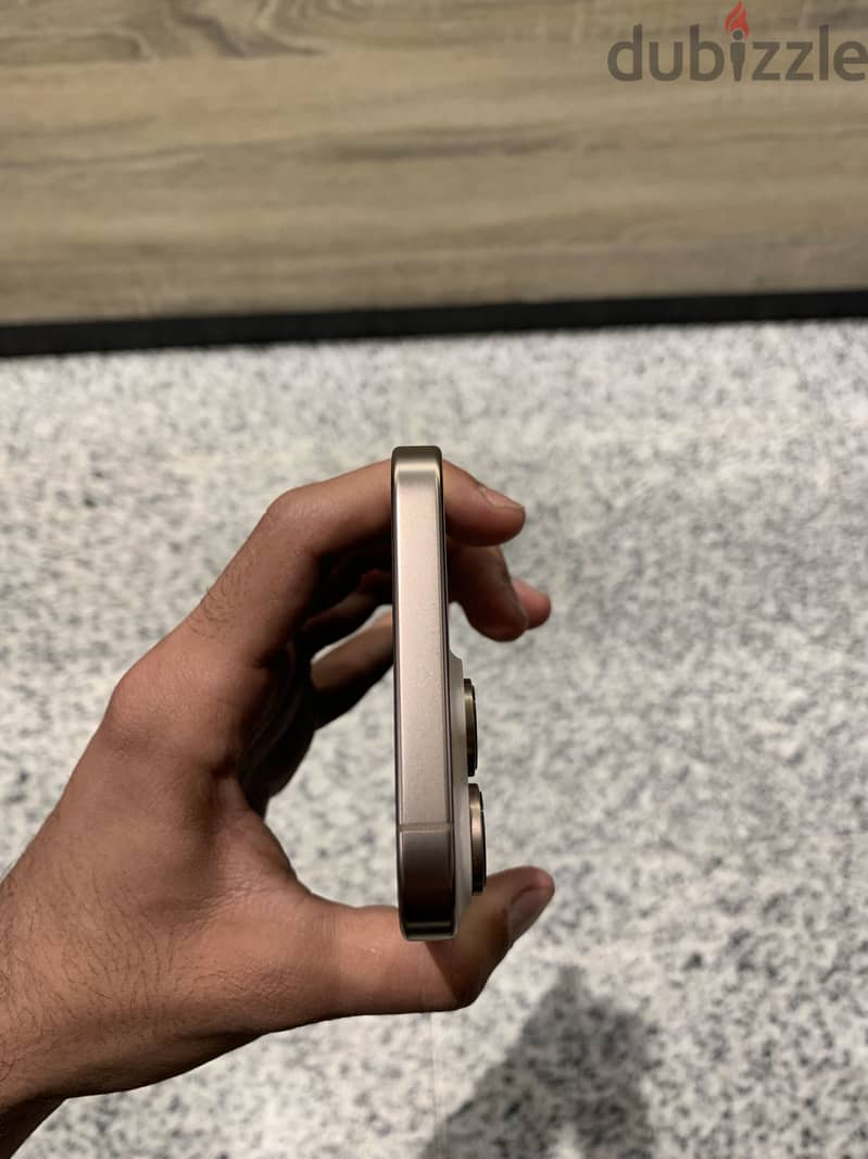 Apple - iPhone 16 Pro Max 3