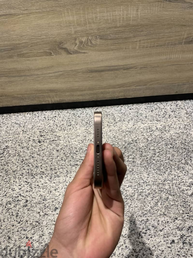 Apple - iPhone 16 Pro Max 7