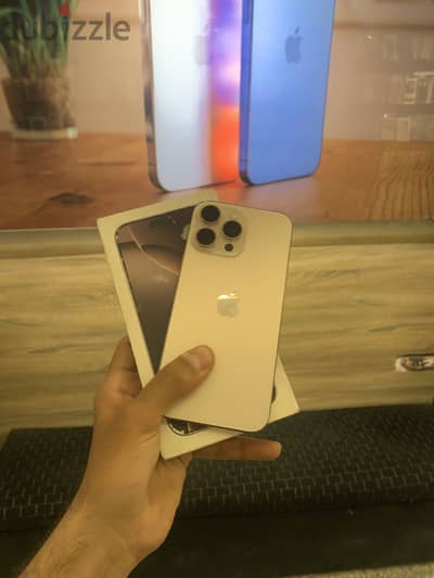 Apple - iPhone 16 Pro Max