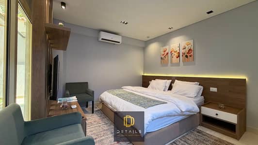 استديو ايجار مفروش فرش وتشطيب فندقي High End مكيف دور ارضي بجاردن 150م وخدمه فندقيه في الحي الثالث الشيخ زايد