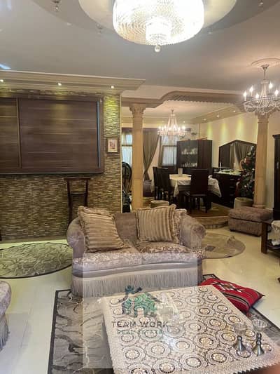 Duplex for sale in Casa Beverly Hills compound, prime location, super deluxe, 245 sq m, ground and first floor, bargain price, negotiable.