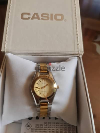ساعه casio حريمي اصليه