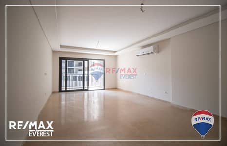 Ready-to-Move Apartment in ZED West