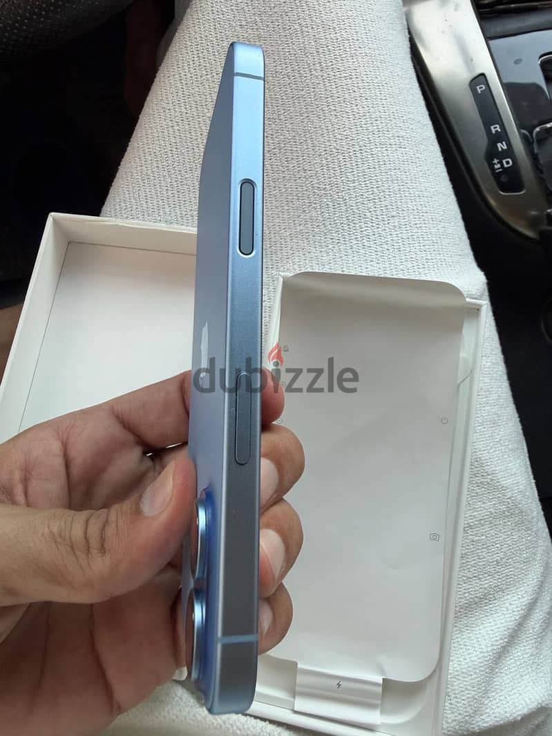 Apple - iPhone 17 2