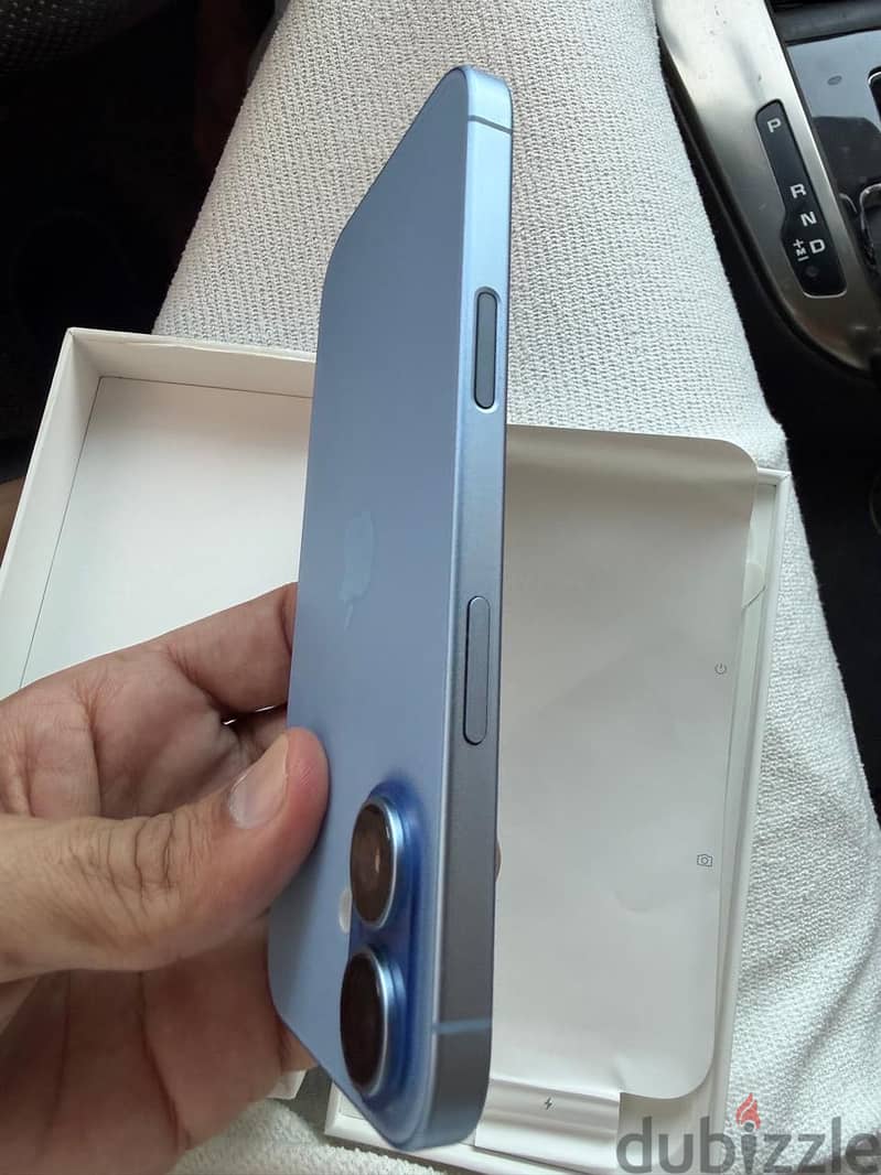 Apple - iPhone 17 7