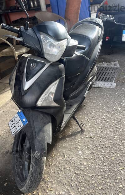 Sym scotter st 200 cc 2016