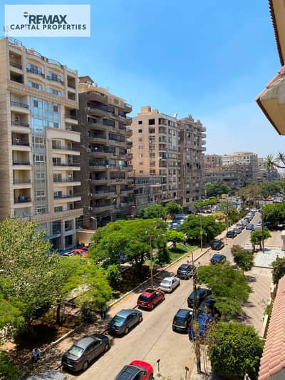 استلام فوري بالفرش والتكيفات -تشطيب سوبر لوكس -شقه للبيع فى مصر الجديده