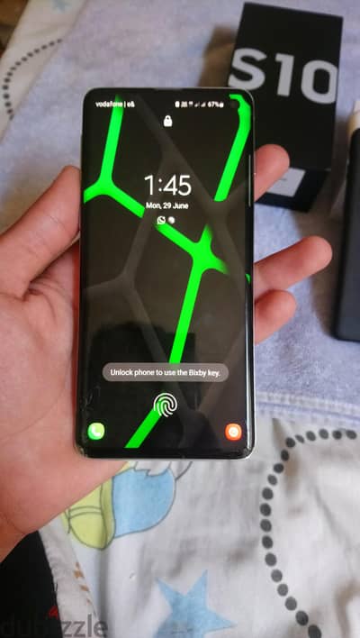Samsung S10 الفلاج شيب معاه كل حاجة + ايربودز جديدة هدية