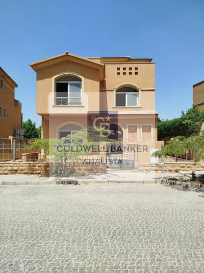 standalone for sale under market price in golden square prime location semi finshed 550m new cairo.